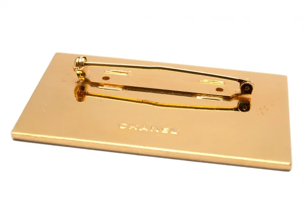 シャネルCHANEL ココマークロゴプレートブローチ ゴールド (K-125253)