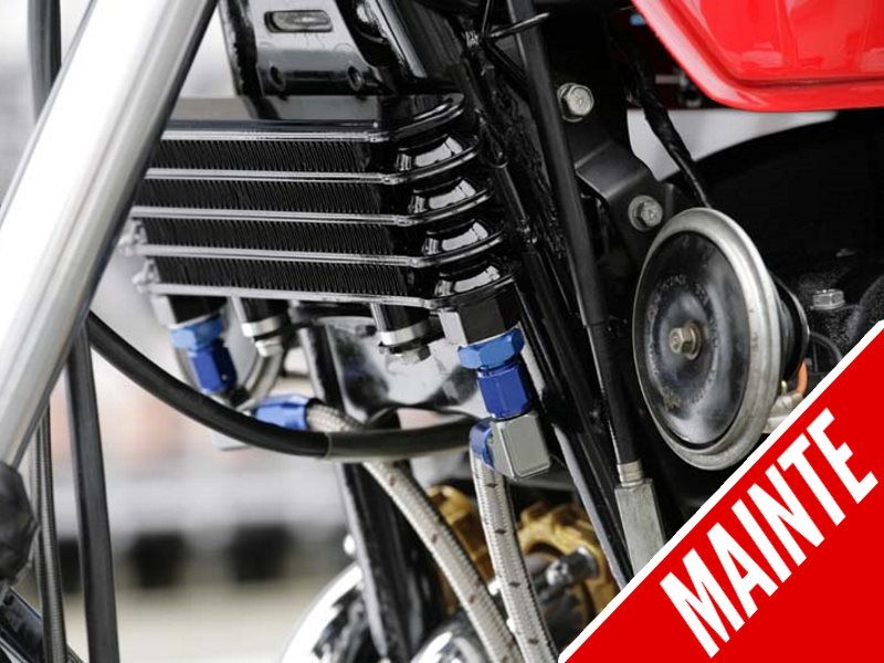 純正流用、他モデル用カスタムパーツの流用でオイルクーラーを強化