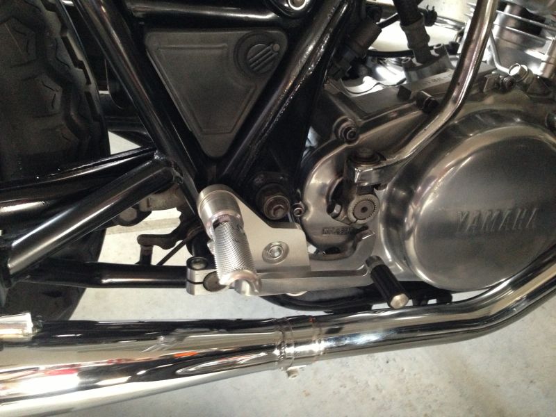 ヤマハ SR400 COERCE:コワース バックステップ 口コミ・動画