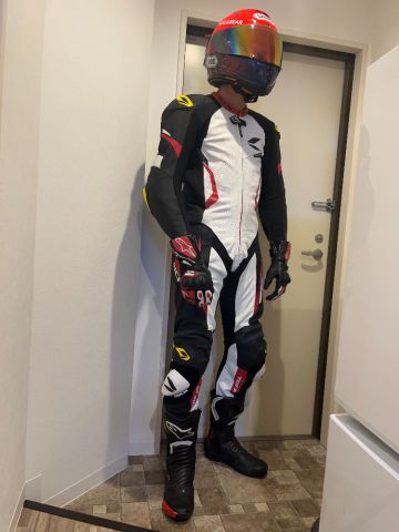 レーシングスーツ・革ツナギからRS TAICHI:アールエスタイチの口コミ