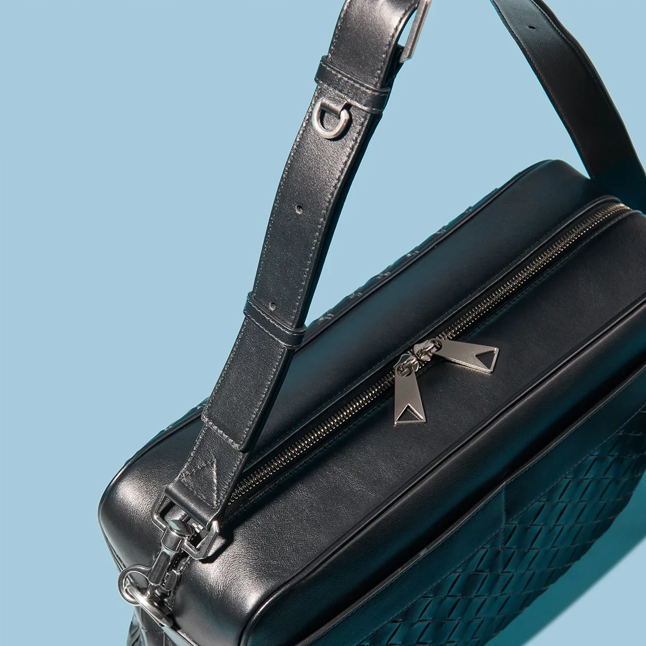 大人の格上げバッグ】ルイ・ヴィトン、ボッテガ・ヴェネタ 2025年冬