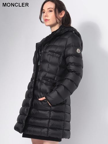MONCLER (モンクレール) フード収納 ボリュームネック ロングダウン