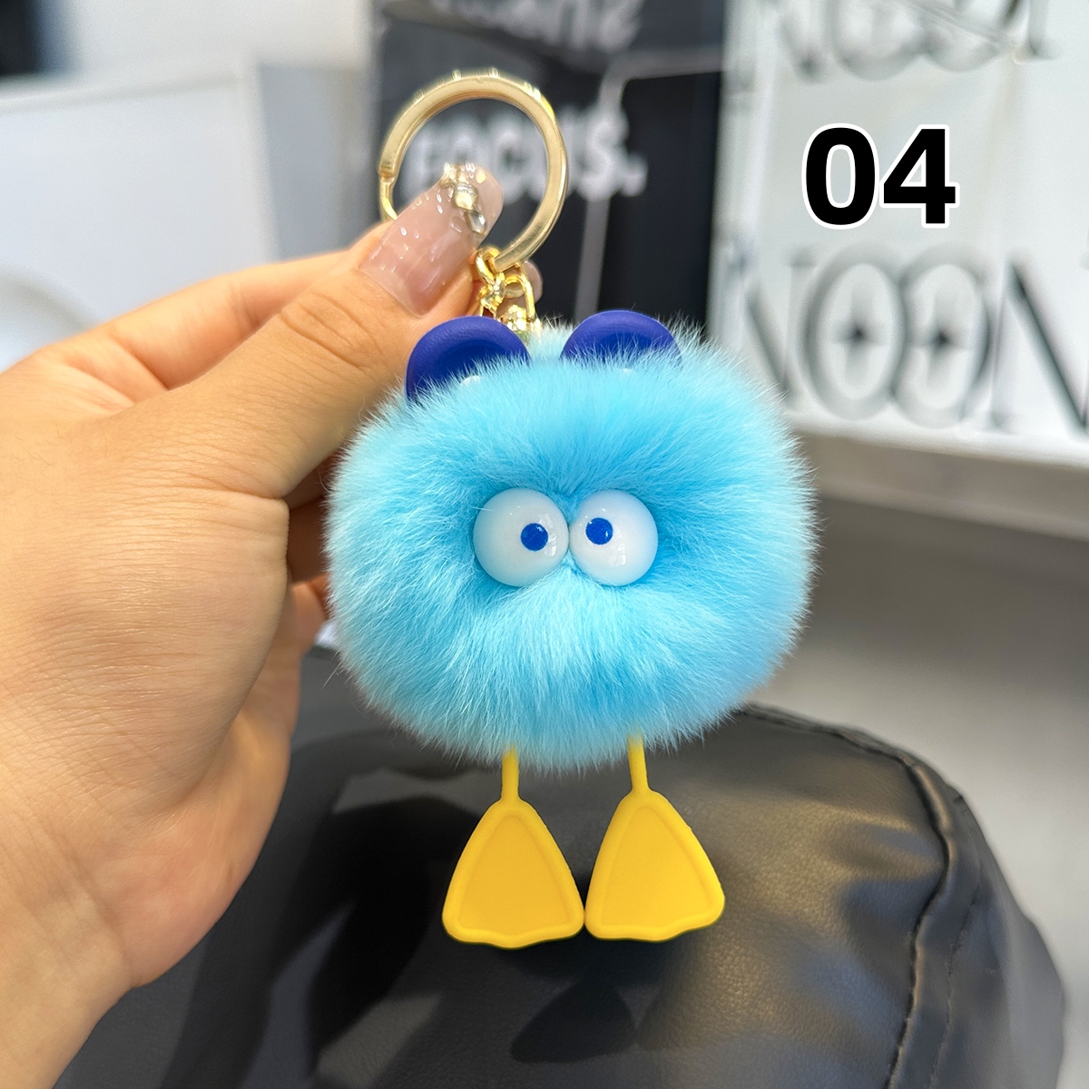 8色 大きな目 アヒル ポンポンキーホルダー かわいいぬいぐるみ