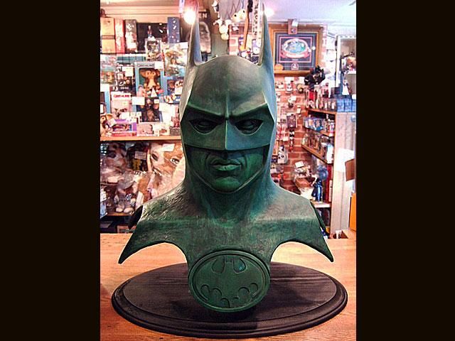 初代マイケルキートン版 バットマン・ライフサイズバスト（青銅カラー