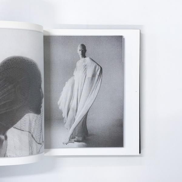 図録 | 6+ | アントワープ | ファッション | 日本語版 - ノースブック