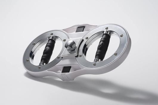 バーンマシン2』は、これまでのグリップ回転に加え、2パターンの重さの