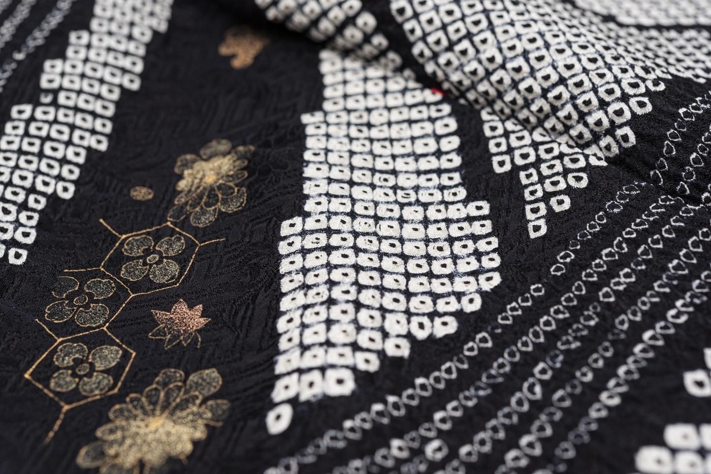 総絞り 訪問着 流水に金彩花 - からん::アンティーク着物・リサイクル