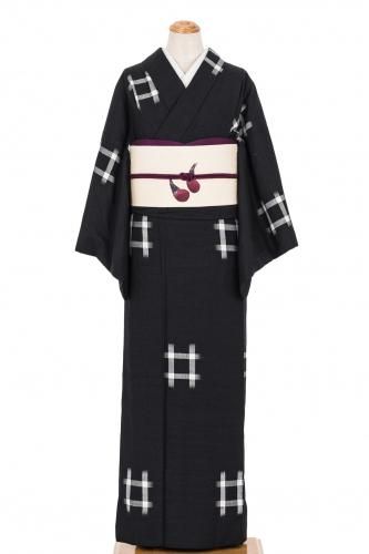 大島紬 蝶と華紋 - からん::アンティーク着物・リサイクル着物の通販サイト