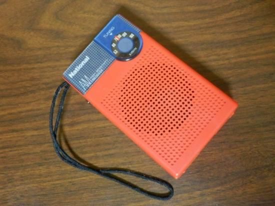 再入荷 ナショナル ポケットラジオ R-1007（赤） - 「宝の森」昭和