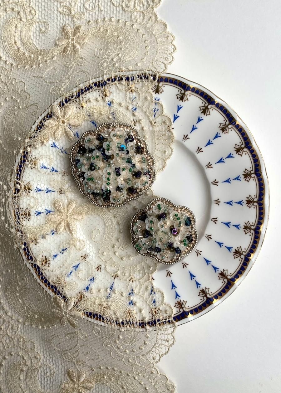 Dressing ブローチ （French・Balsamico） | tamas 本体表：スパングル