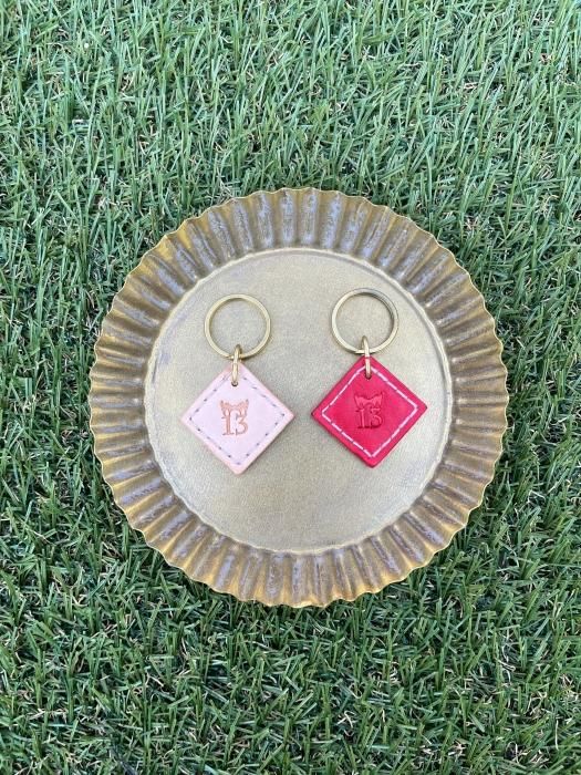 ダオフー ヌメ革手縫い Key chain(キーホルダー) - 13.CATS.WORKS