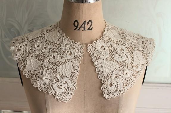 英国アンティーク、アイリッシュクロッシェレースのレース付け襟