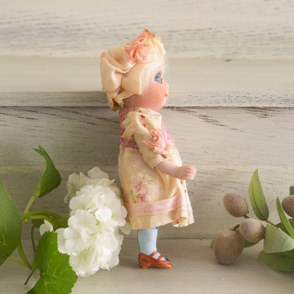 グーグリー・おしゃれな女の子のビスクドール（ドイツ） - Guignol