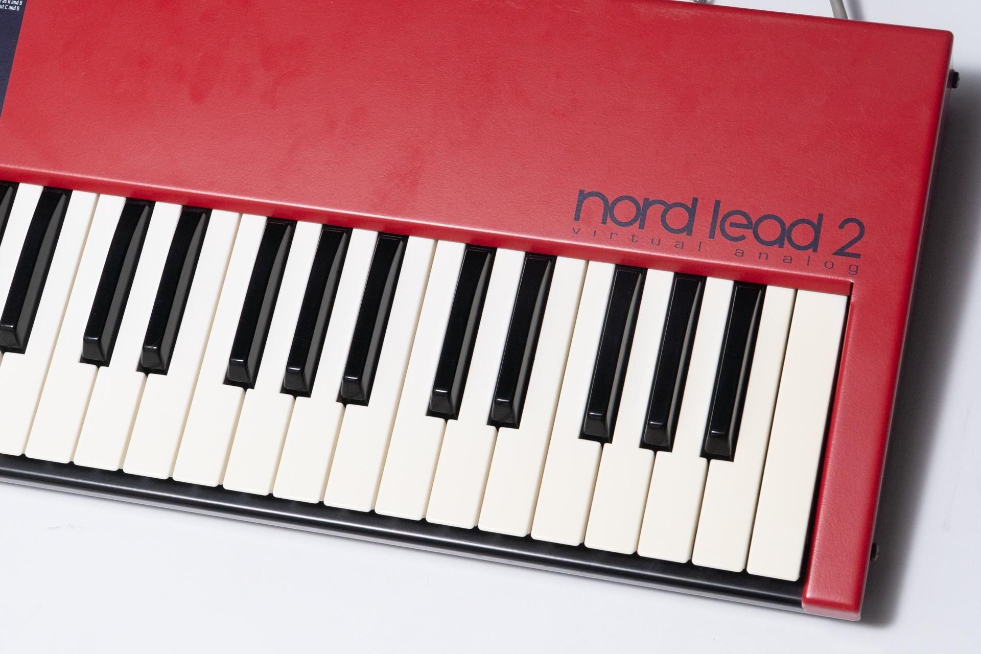 メモリーカード付属 clavia Nord Lead 2 アナログシンセサイザー used