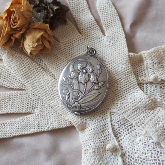 フランスアンティーク | アイリスのスライド式ミラー シャトレーン