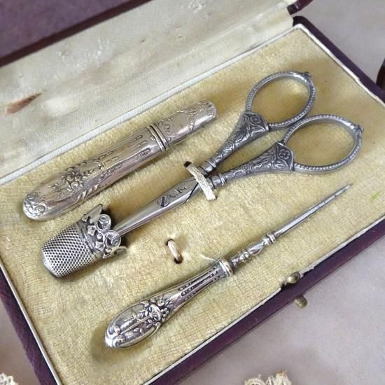 アンティーク ソーイングセット | フランス お花のソーイングセット