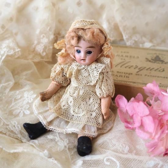 アンティーク ビスクドール | フランス SFBJ 女の子のミニョネット