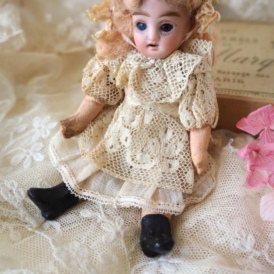 アンティーク ビスクドール | フランス SFBJ 女の子のミニョネット