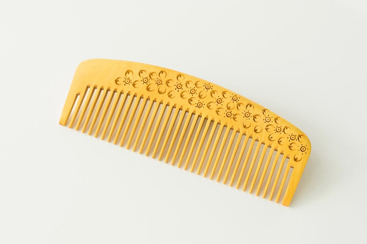 荒櫛 彫（ケース付） さくら - 薩摩つげ櫛～喜多つげ製作所