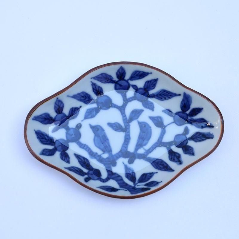 樋山真弓 染付 樹に鳥図木瓜型小皿 - copse | good home good taste