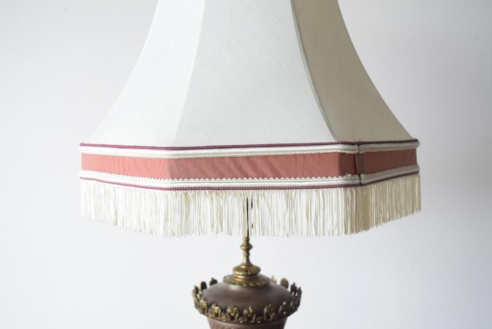 フランス製1920年代 真鍮製スタンドランプ｜重厚な一灯式シェード付き