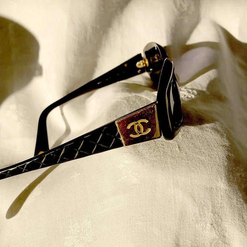 シャネルブラックサングラスレクタングル