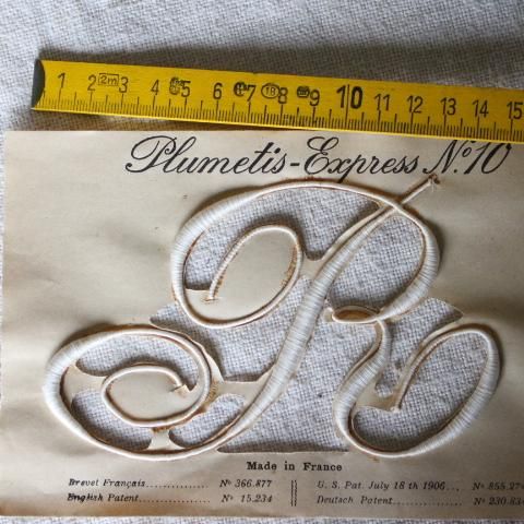 フランス製アンティーク、イニシャル刺繍の素朴な布製品