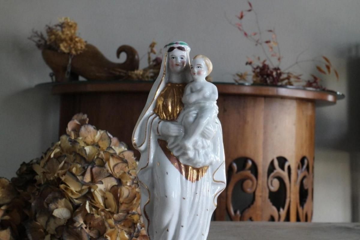 陶製聖母子像19世紀フランスの華やかさアンティーク