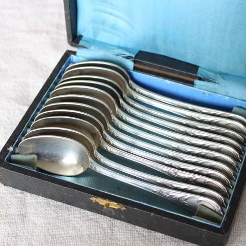 フランス製アンティーク、贅沢な銀メッキスプーン11本