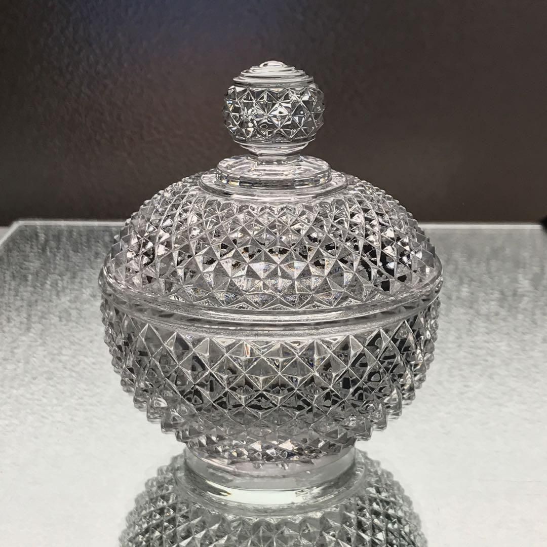 オールドバカラディアマンビゾーのボンボニエール