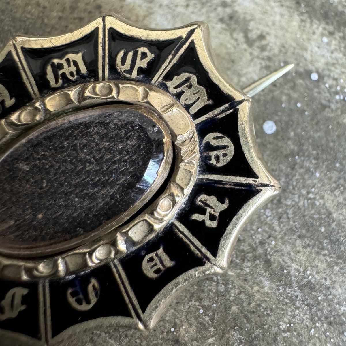 ヴィクトリアン シルバーギルト ヘア モーニングブローチ（Victorian