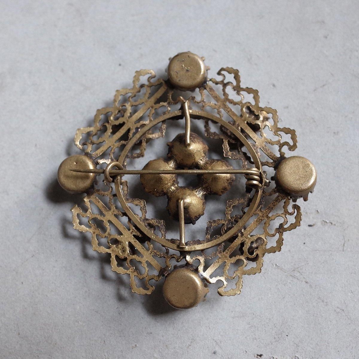 ウランガラス メタル ブローチ（1930's Uranium Glass Metal Brooch