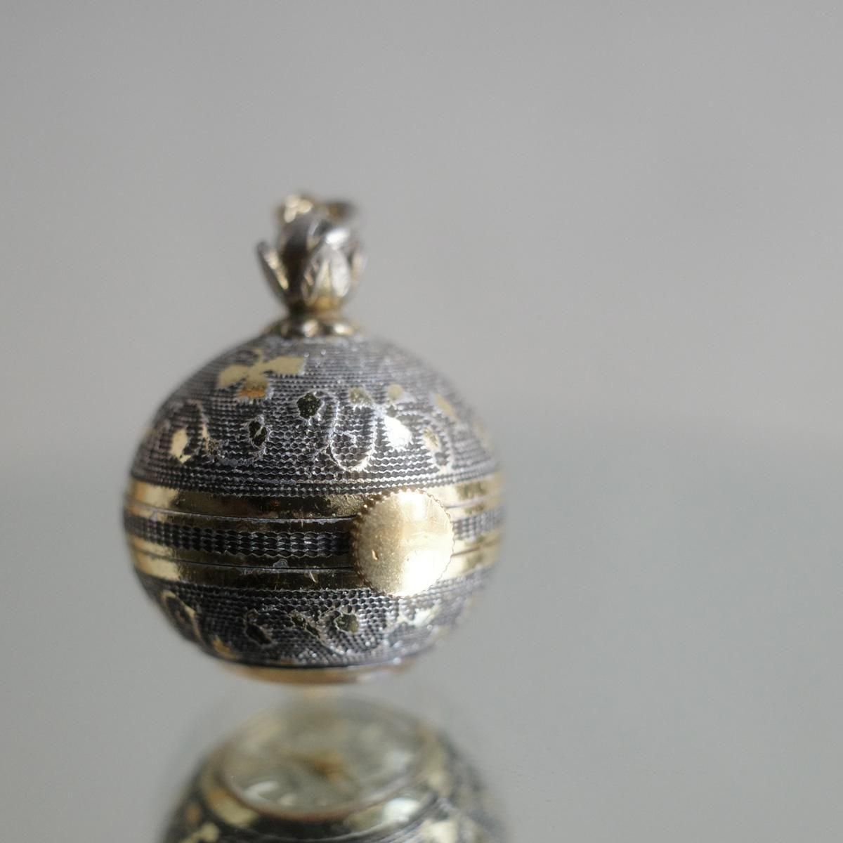 Chandler PENDANT WATCH（チャンドラー ペンダントウォッチ）極小 球体