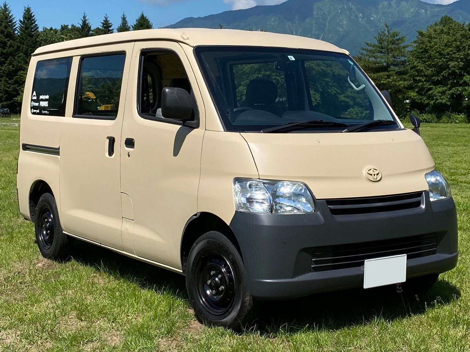 トヨタ タウンエースをミルクティーベージュで刷毛塗り全塗装！ - 刷毛