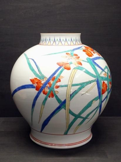 国家重要無形文化財指定十三代柿右衛門作 濁手露草文花瓶 - 有田焼 八