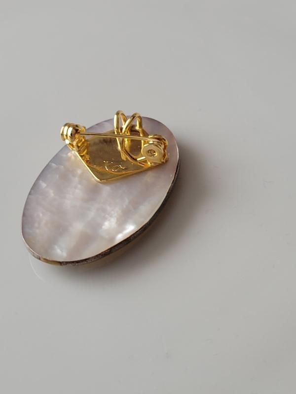 classic ko（クラシックコー） ブローチ “白い馬のブローチ” - バナナ