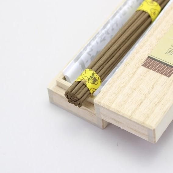 伽羅古香 中寸1把入上桐箱 - 古香堂 | お香・お線香の梅栄堂オンライン