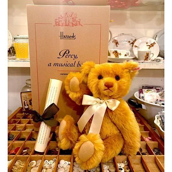 2003年 ＊ イギリスの高級百貨店 