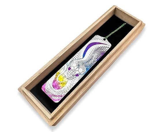 一点のみ】【銀行決済のみ】Hizm/吉祥干支栞 白蛇No.11/結晶化チタン製