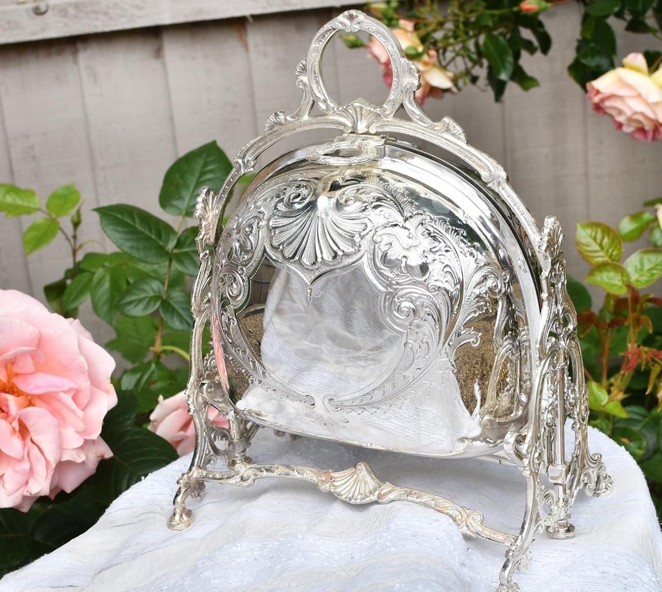 英国アンティーク銀器【シルバープレート】美装飾 ビスケット