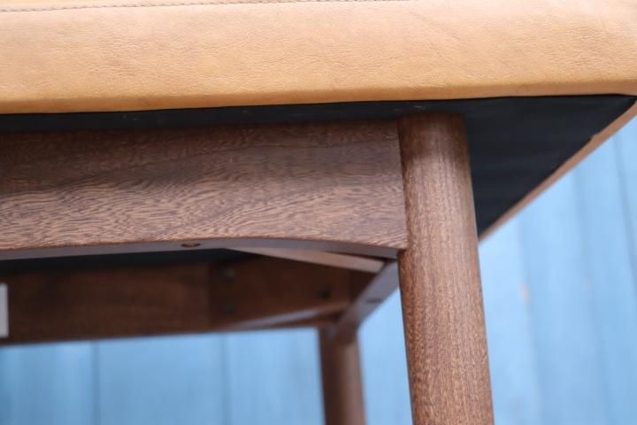 unico（ウニコ）の希少な廃盤SUK（スーク）シリーズのダイニングベンチ