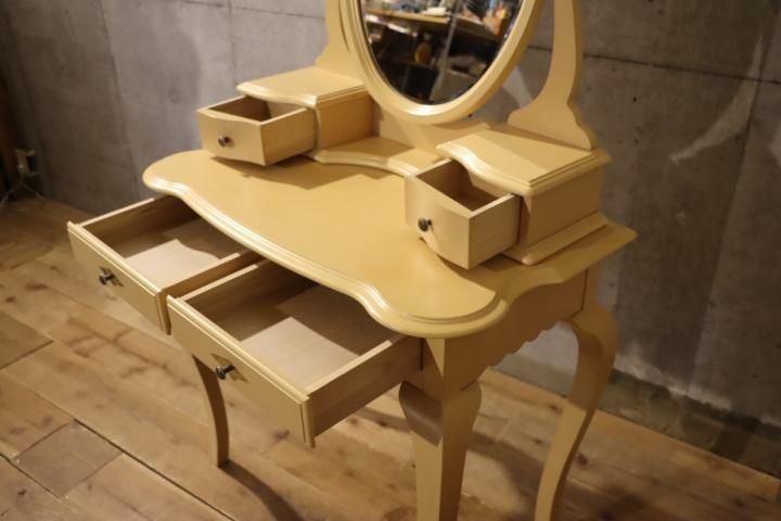 IDC OTSUKA(大塚家具)取り扱いブランドLYNN HOLLYN(リンホーリン)の