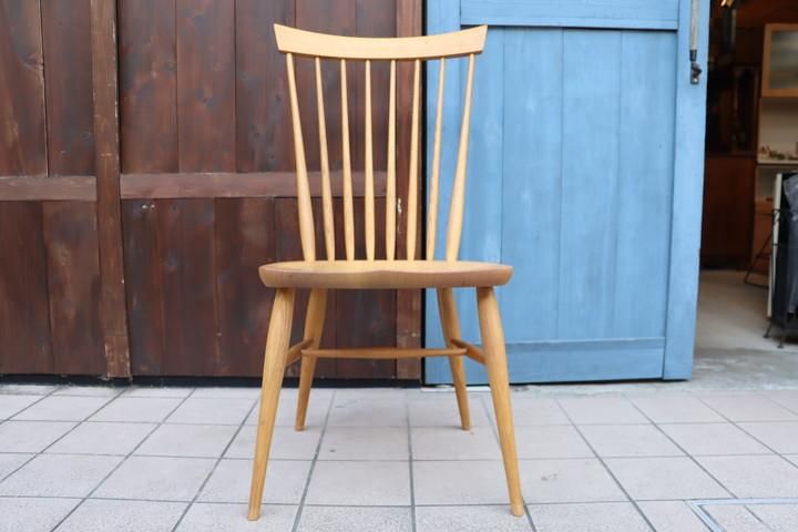 飛騨の家具メーカーKASHIWA(柏木工)よりODA11 オーク材ダイニング