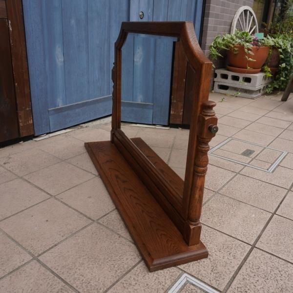 HAYAMA GARDEN(葉山ガーデン)で取り扱われていたアンティーク調置き鏡