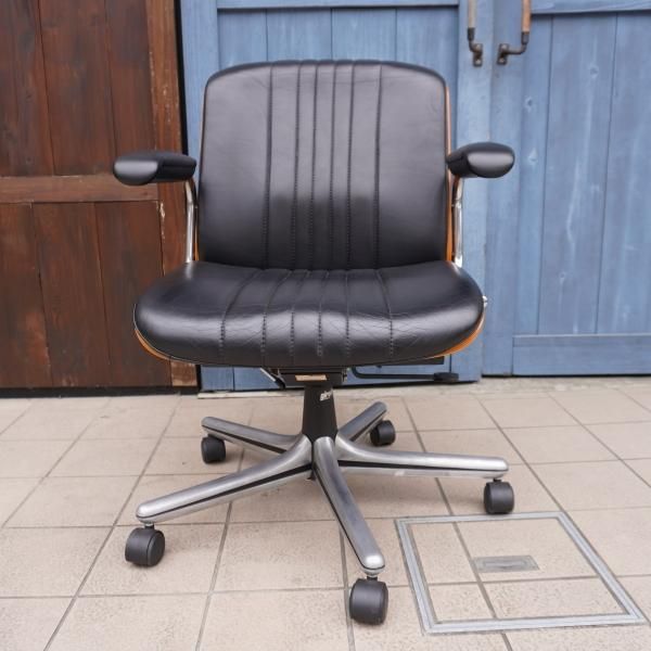 スイスのgiroflex (ジロフレックス)より人気のBRASA(ブラサ)デスク