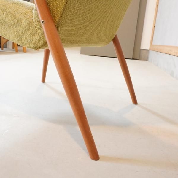 unico(ウニコ)取扱い、DOZE(ドゥーゼ)ハイバックチェアです。チェコの