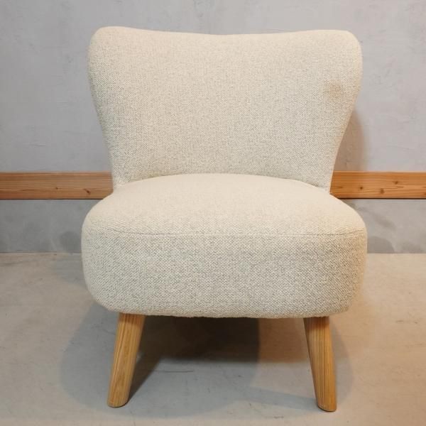 unico(ウニコ)のPUUK(プーク)ラウンジチェアです。ぷっくりとした丸み