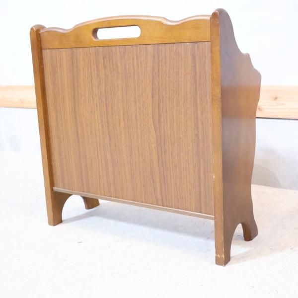 Karimoku(カリモク家具)のCOLONIAL(コロニアル)シリーズ マガジン