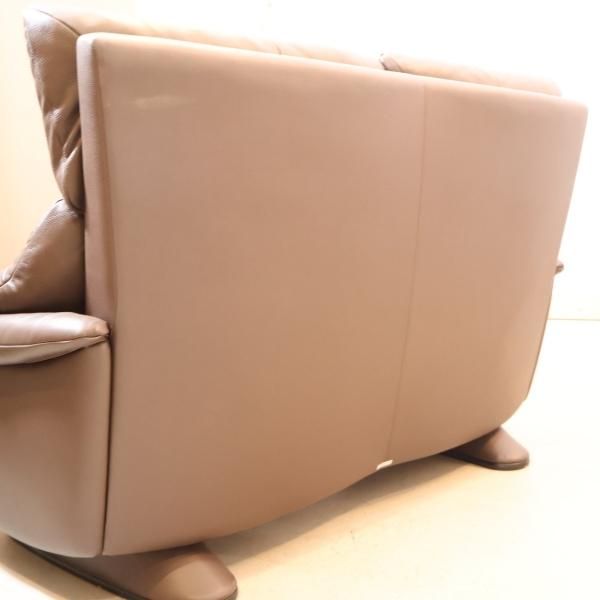 値下げ/karimoku(カリモク家具)よりChitano(チターノ)の本革を使用した