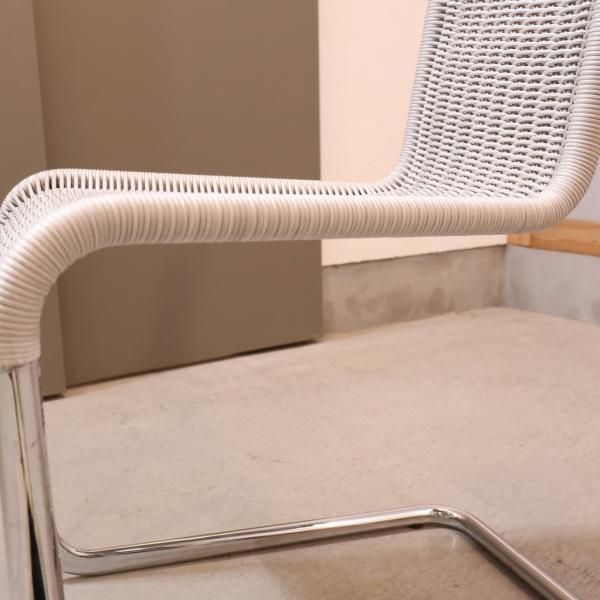 ACTUS(アクタス)取り扱いのTECTA(テクタ)社のB20 チェア。ジャン